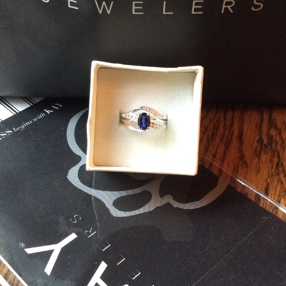 HOLD - Kay Jewelers Blue Sapphire Ring - Picture 5 of 8